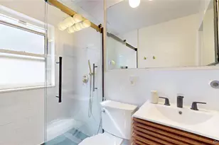 68-97 Alderton St, Rego Park, NY 11374 - Photo 21