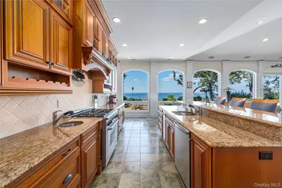 2670 Grandview Drive, Orient, NY 11957 - Photo 17