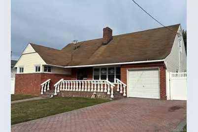 209 Nassau Avenue, Freeport, NY 11520 - Photo 1