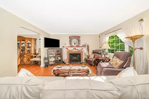 1427 Washington Ave, Seaford, NY 11783 - Photo 5