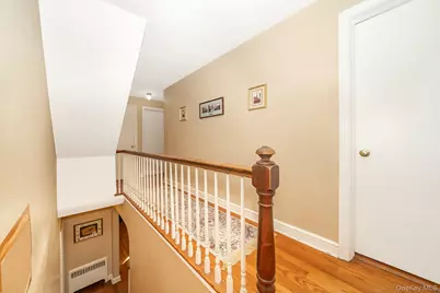 1427 Washington Avenue, Seaford, NY 11783 - Photo 19