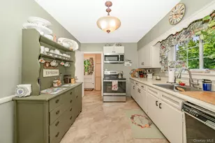 1427 Washington Ave, Seaford, NY 11783 - Photo 13