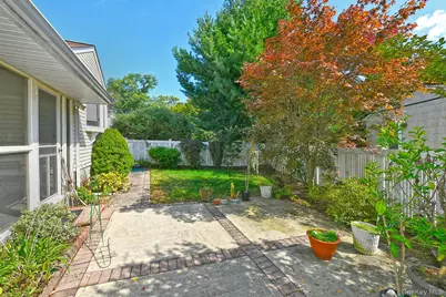 1483 Crown Street, Wantagh, NY 11793 - Photo 27