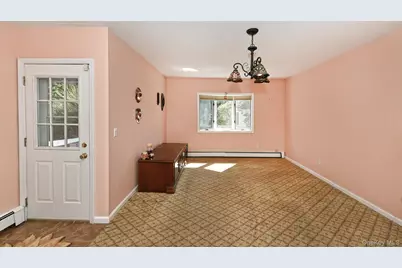 1483 Crown Street, Wantagh, NY 11793 - Photo 15