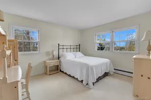 60 Oak St, Smithtown, NY 11787 - Photo 13