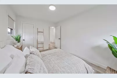 120 Manhattan Avenue, West Babylon, NY 11704 - Photo 23