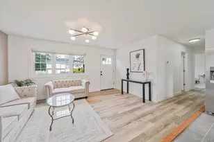 120 Manhattan Ave, West Babylon, NY 11704 - Photo 11