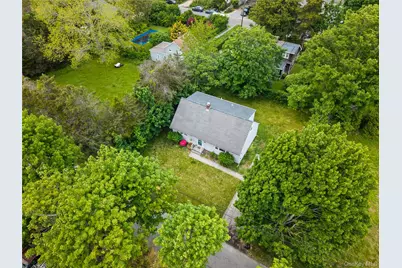 111 Miller Road, Southampton, NY 11968 - Photo 31