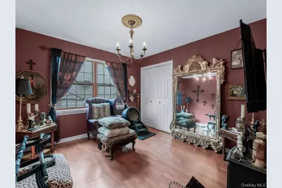 80 Fairview Avenue, East Meadow, NY 11554 - Photo 25