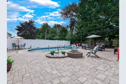 80 Fairview Avenue, East Meadow, NY 11554 - Photo 5