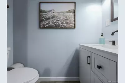 80 Fairview Avenue, East Meadow, NY 11554 - Photo 19