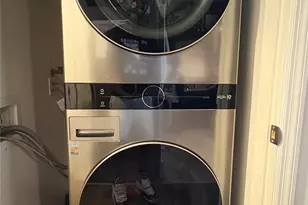 164 Ashley Ct, Central Islip, NY 11722 - Photo 9