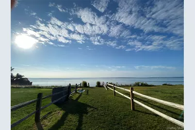 1420 Laurelwood Drive, Laurel, NY 11948 - Photo 11