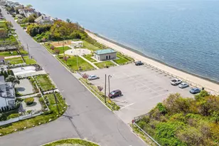 7 Grandview Dr, Shirley, NY 11967 - Photo 5