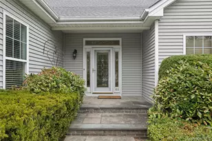 103 Rivendell Ct, Melville, NY 11747 - Photo 3