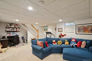 103 Rivendell Ct, Melville, NY 11747 - Photo 33