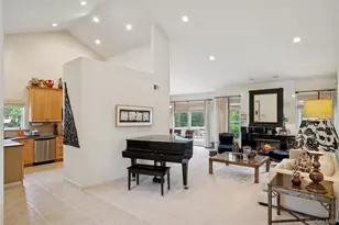 103 Rivendell Ct, Melville, NY 11747 - Photo 5