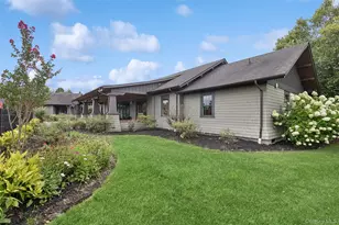 103 Rivendell Ct, Melville, NY 11747 - Photo 39