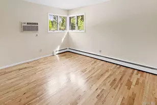 39 Wellington Ave, Deer Park, NY 11729 - Photo 7