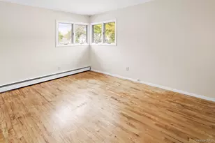 39 Wellington Ave, Deer Park, NY 11729 - Photo 9