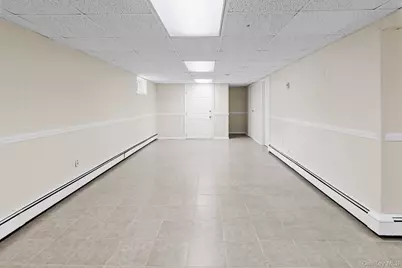 39 Wellington Avenue, Deer Park, NY 11729 - Photo 11