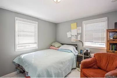 29 Robert Street, Patchogue, NY 11772 - Photo 9