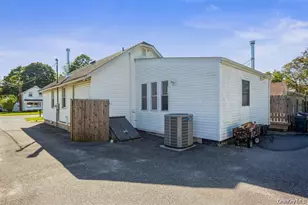 29 Robert St, Patchogue, NY 11772 - Photo 19