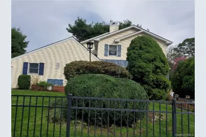 176 Avondale Drive, Centereach, NY 11720 - Photo 5