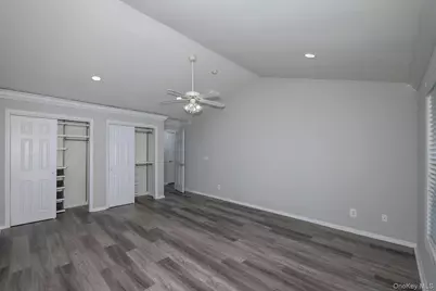 170 Overlook Drive #170, Farmingville, NY 11738 - Photo 7