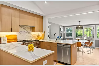 7 Sims Avenue, Sag Harbor, NY 11963 - Photo 15