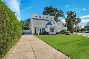 9 Pine Ln, Valley Stream, NY 11581 - Photo 3