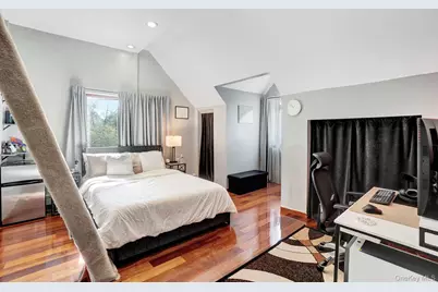 9 Pine Lane, Valley Stream, NY 11581 - Photo 35