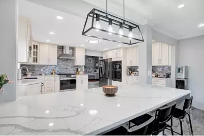 9 Pine Lane, Valley Stream, NY 11581 - Photo 13