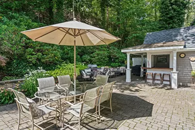 10 Hollise Court, Centerport, NY 11721 - Photo 35