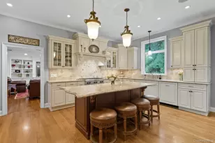 10 Hollise Ct, Centerport, NY 11721 - Photo 13