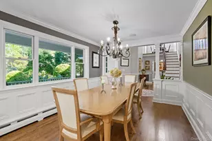 10 Hollise Ct, Centerport, NY 11721 - Photo 11