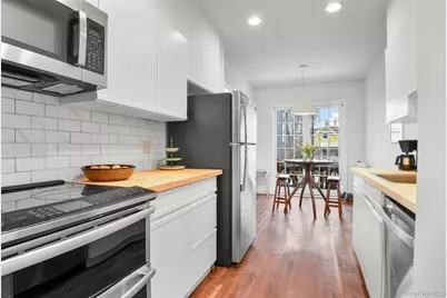 910 Stuart Avenue #2J, Mamaroneck, NY 10543 - Photo 7