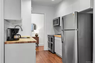 910 Stuart Avenue #2J, Mamaroneck, NY 10543 - Photo 9