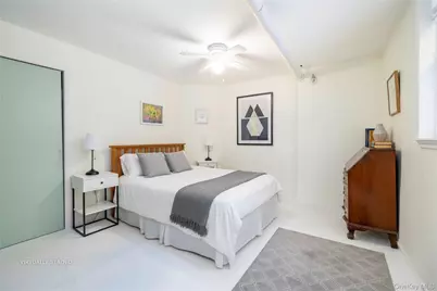 2536 Lurting Avenue, Bronx, NY 10469 - Photo 17