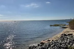 84 Beaver Dr, Mastic Beach, NY 11951 - Photo 9