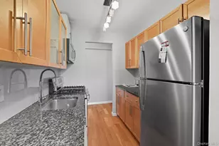 377 N Broadway, Yonkers, NY 10701 - Photo 7