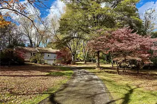 43 Kobelt Dr, Wallkill, NY 12589 - Photo 3