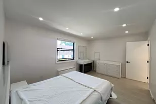 137-07 68th Dr, Flushing, NY 11367 - Photo 13