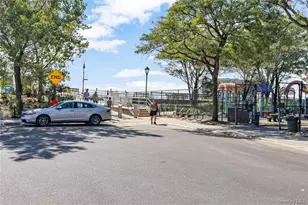 3111 Brighton 1st Pl, Brooklyn, NY 11235 - Photo 21