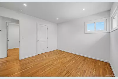 18 Oakdale Place, Massapequa Park, NY 11762 - Photo 21