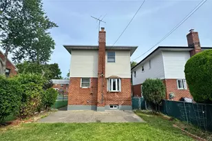 168-12 19th Ave Ave, Whitestone, NY 11357 - Photo 27