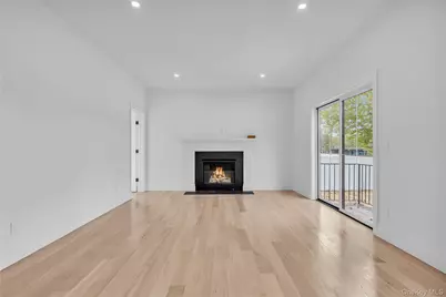 1726 Tower Court, Mohegan Lake, NY 10547 - Photo 9