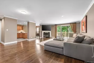 32 The Glen, Glen Head, NY 11545 - Photo 7