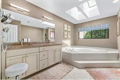 32 The Glen #32, Glen Head, NY 11545 - Photo 23