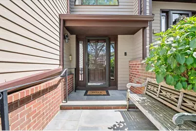 32 The Glen #32, Glen Head, NY 11545 - Photo 3